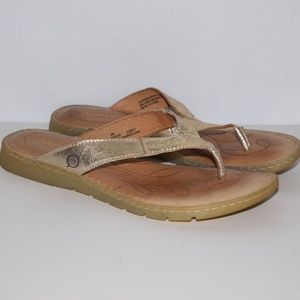 BORN Amelie Gold Leather Flip Flops Sandals Size 8M